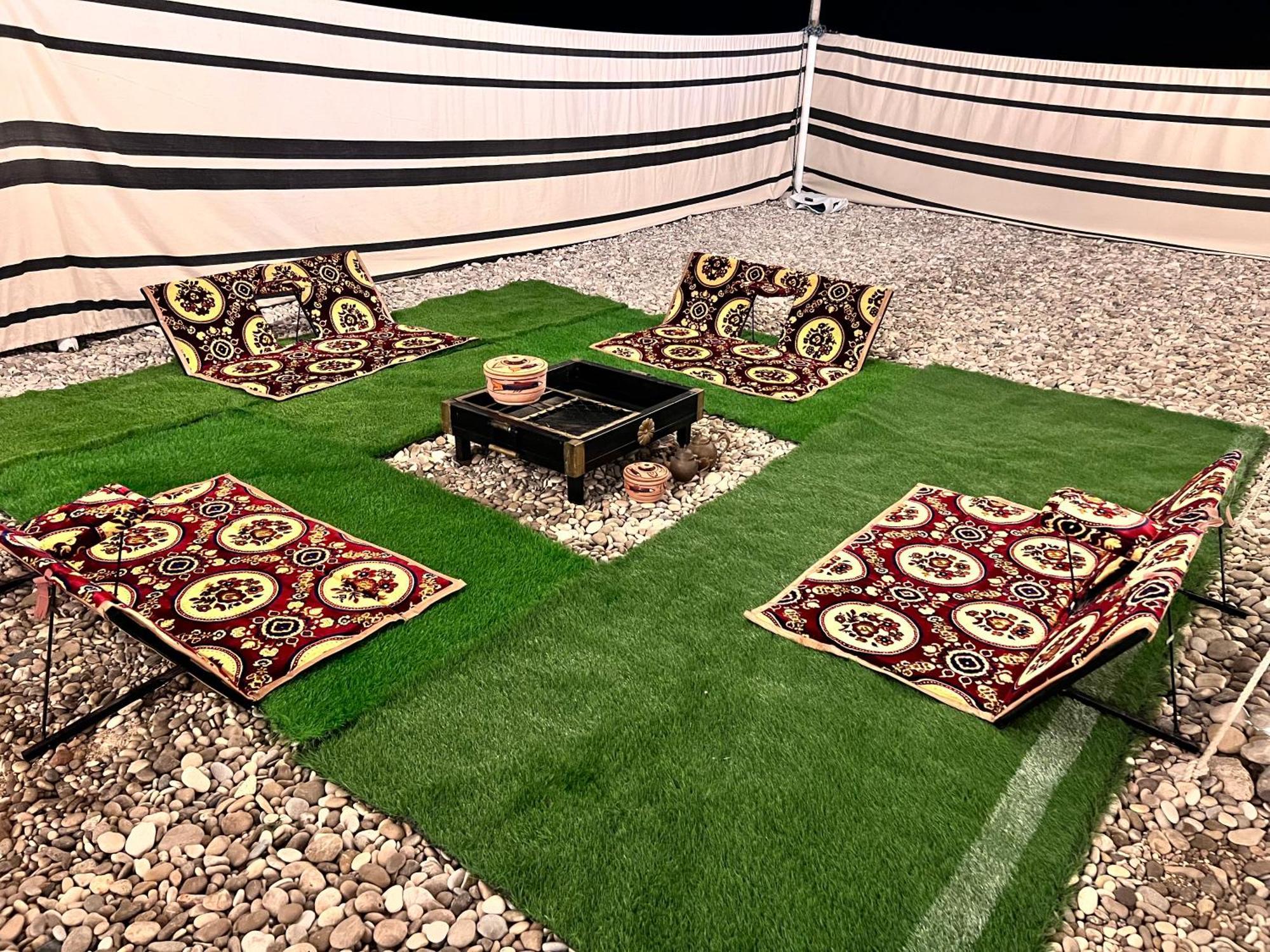 Chalet Phosphorus Camps *